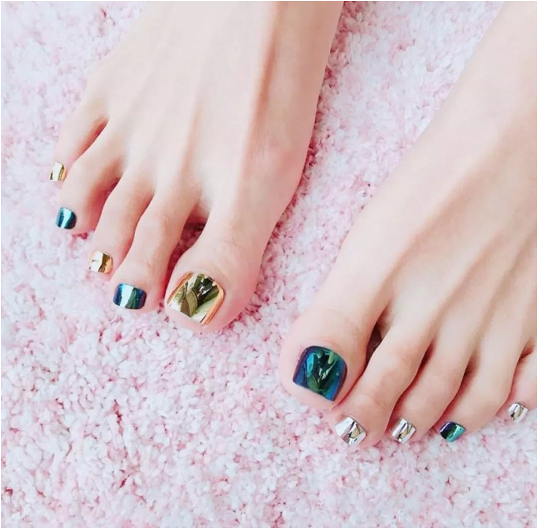 杨子美学教育今夏最流行的脚趾美甲谁做谁美